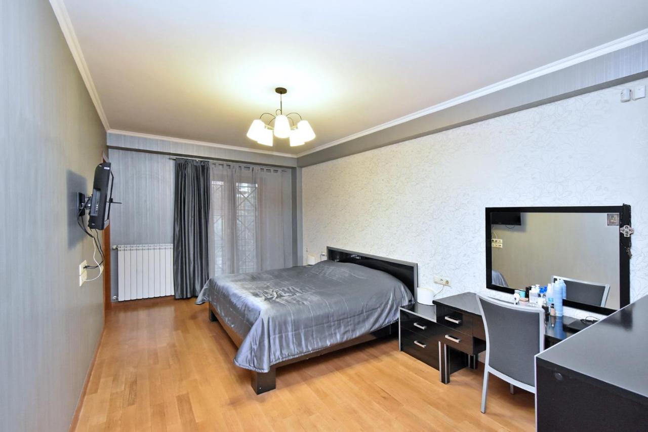 Dos Guest House Erévan Extérieur photo