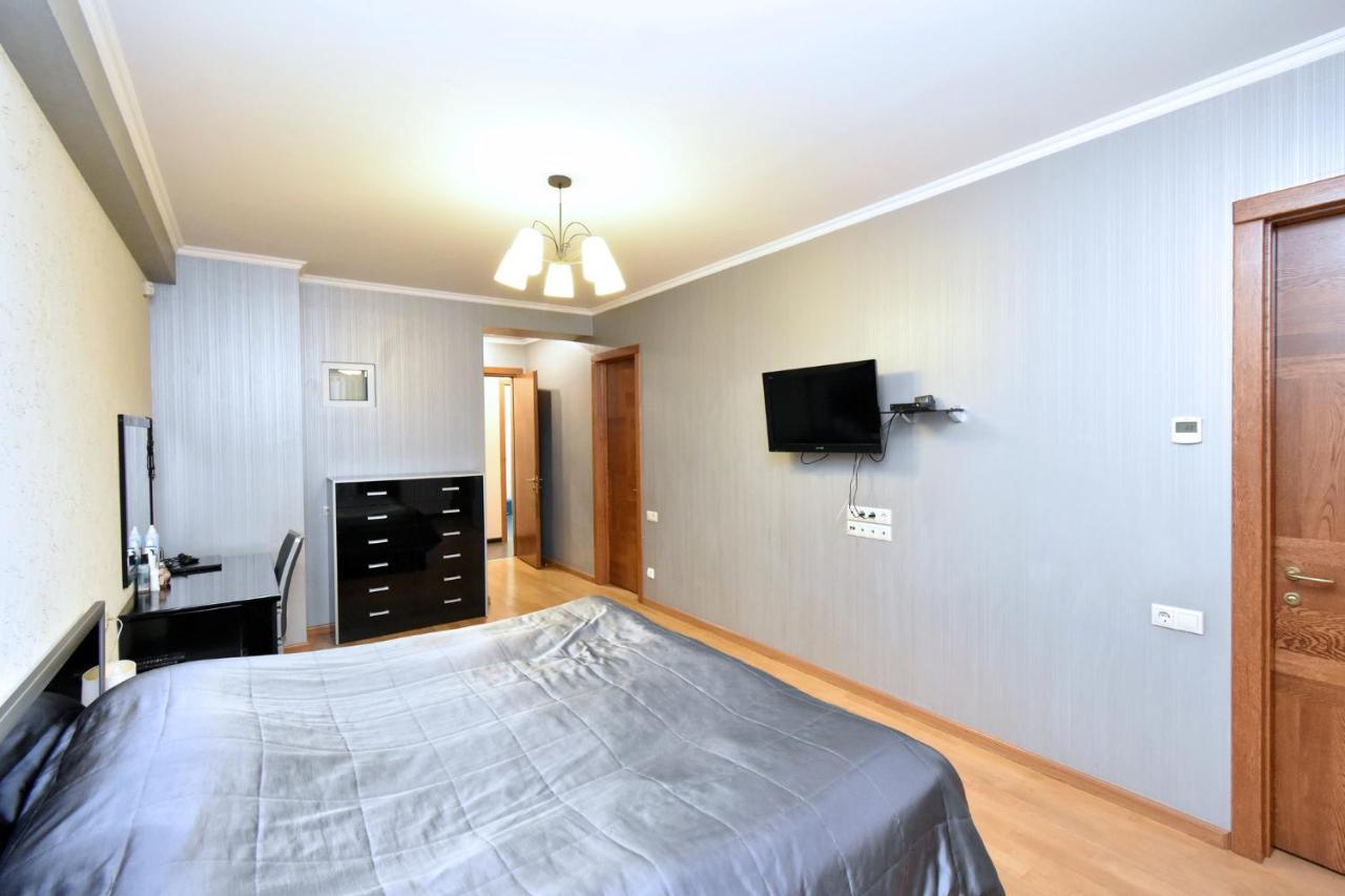 Dos Guest House Erévan Extérieur photo